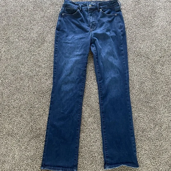 NYDJ Curve Shaper Marilyn Straight Jeans in Underground Wash, Size 8 - Picture 7 of 14